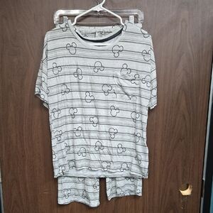 Disney Size XS Grey Mickey Mouse Capri Pajama Set